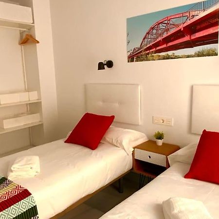 My Home In Triana, Luminoso Y Acogedor Apartamento Севиля Екстериор снимка