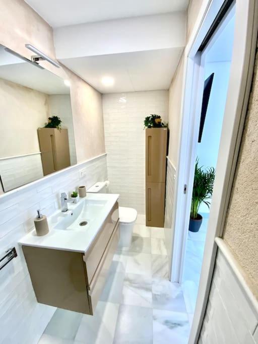 My Home In Triana, Luminoso Y Acogedor Apartamento Севиля Екстериор снимка